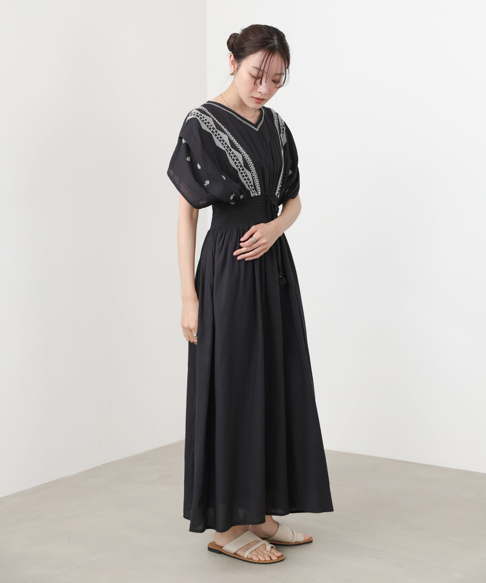 フロント刺繍ウエストシャーリングワンピース