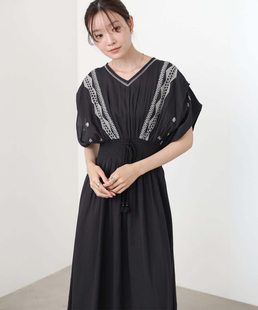 フロント刺繍ウエストシャーリングワンピース