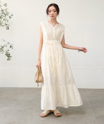 【S・Mサイズ展開】パネル刺繍ノースリワンピース