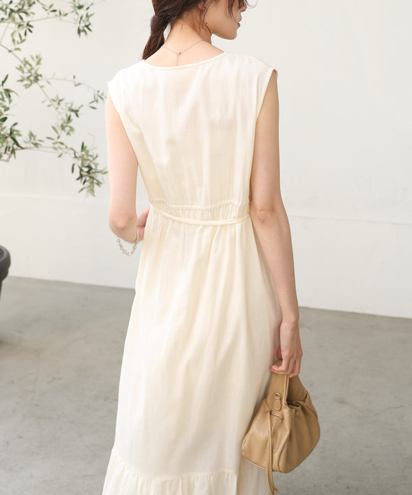 【S・Mサイズ展開】パネル刺繍ノースリワンピース