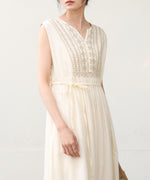 【S・Mサイズ展開】パネル刺繍ノースリワンピース