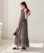 【S・Mサイズ展開】パネル刺繍ノースリワンピース