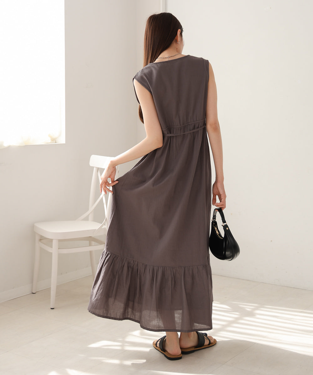 【S・Mサイズ展開】パネル刺繍ノースリワンピース