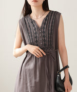 【S・Mサイズ展開】パネル刺繍ノースリワンピース