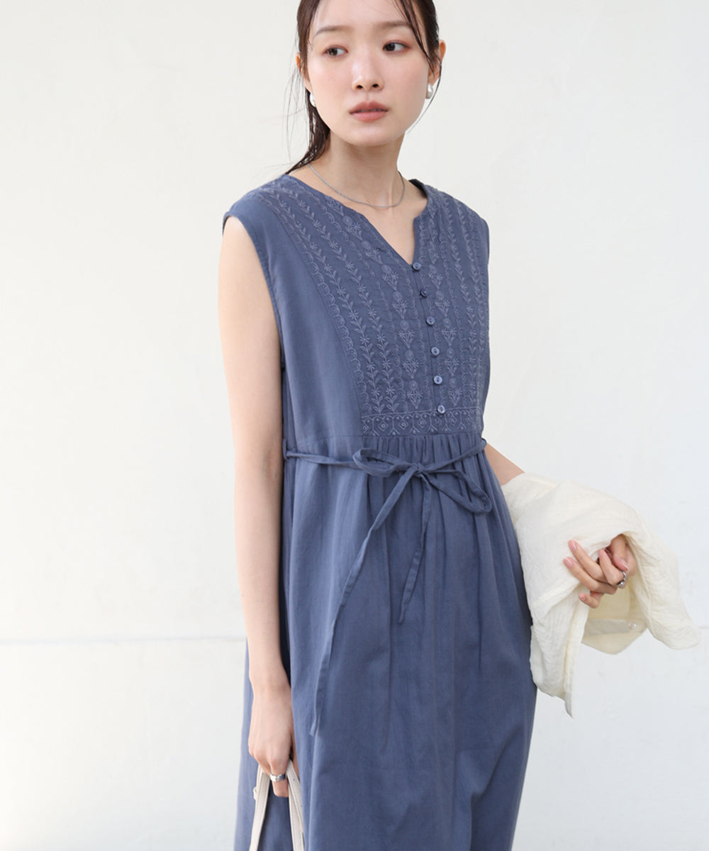 【S・Mサイズ展開】パネル刺繍ノースリワンピース