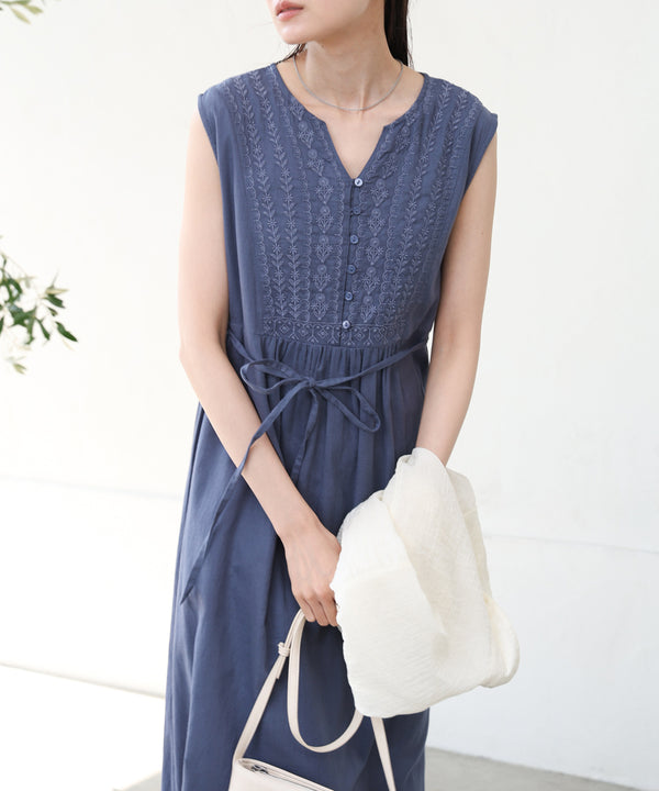 【S・Mサイズ展開】パネル刺繍ノースリワンピース
