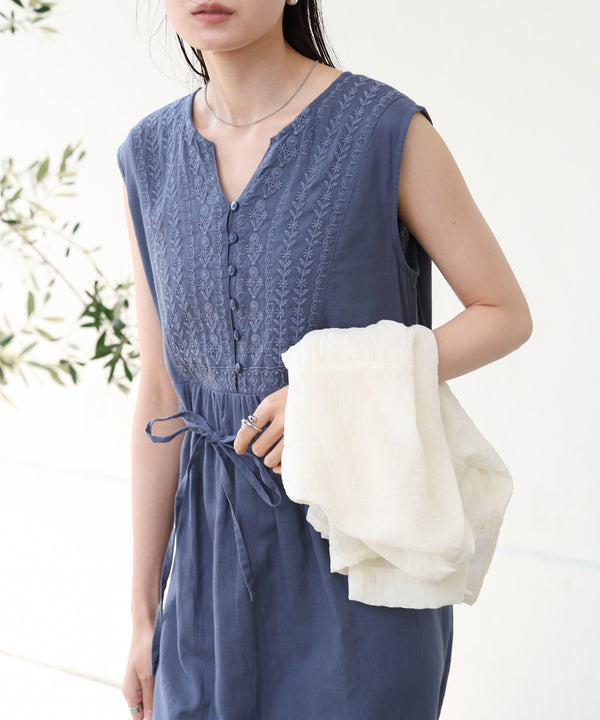 【S・Mサイズ展開】パネル刺繍ノースリワンピース