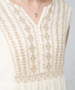 【S・Mサイズ展開】パネル刺繍ノースリワンピース