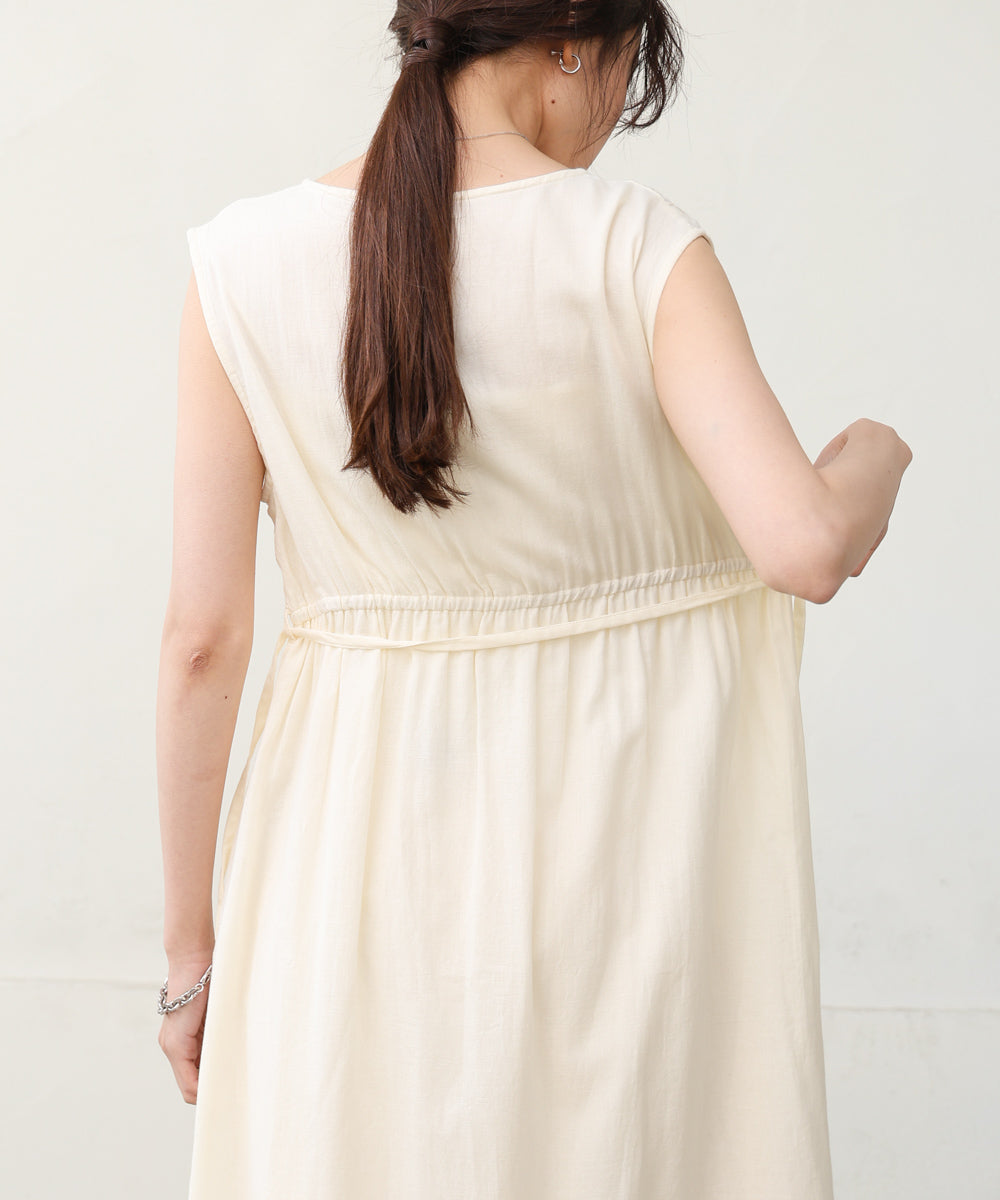 【S・Mサイズ展開】パネル刺繍ノースリワンピース