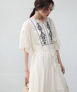 【S・Mサイズ展開】袖フレア－ティアード刺繍ワンピース