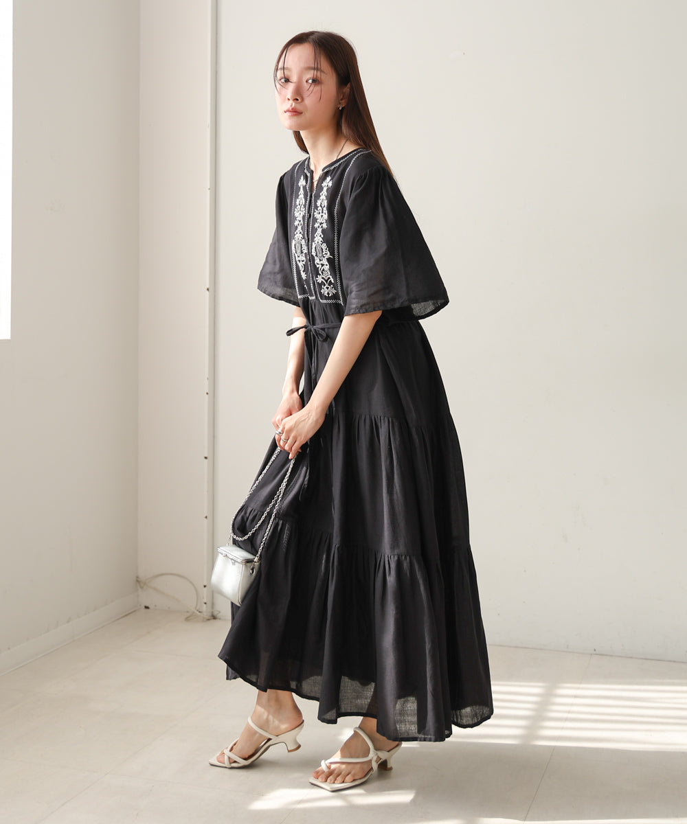 【S・Mサイズ展開】袖フレア－ティアード刺繍ワンピース