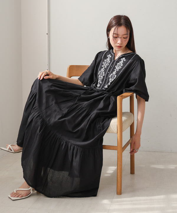 【S・Mサイズ展開】袖フレア－ティアード刺繍ワンピース