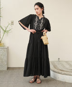 【S・Mサイズ展開】袖フレア－ティアード刺繍ワンピース