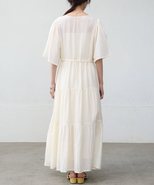 【S・Mサイズ展開】袖フレア－ティアード刺繍ワンピース