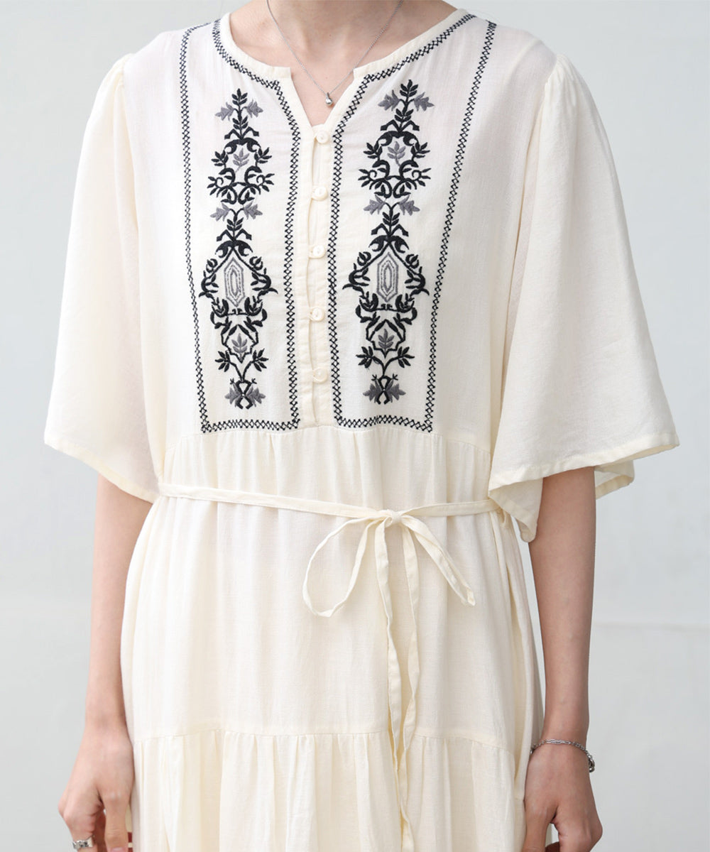 【S・Mサイズ展開】袖フレア－ティアード刺繍ワンピース