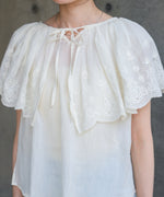 コットンボイルパンチングレースブラウス