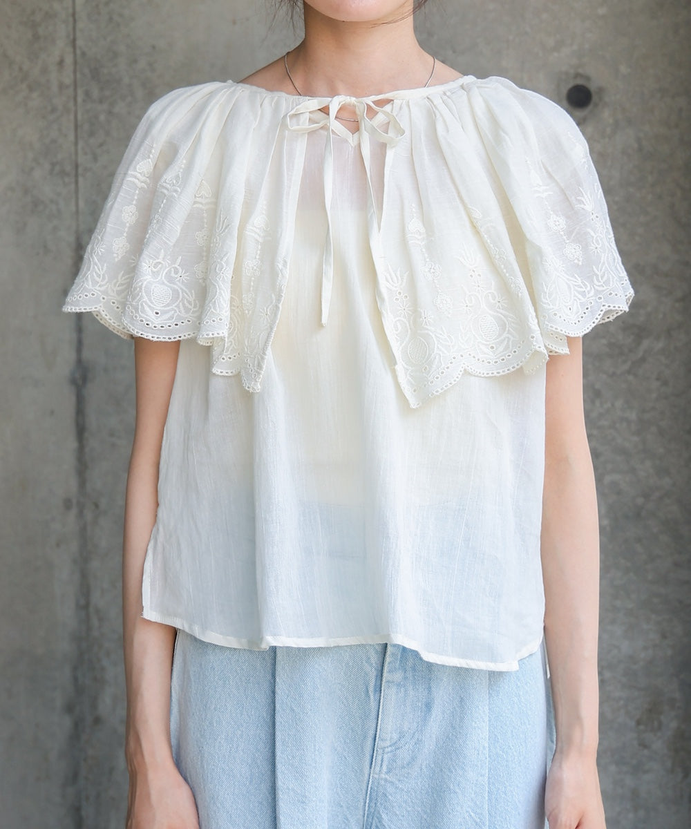 コットンボイルパンチングレースブラウス