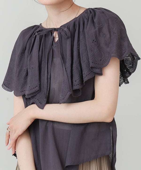 コットンボイルパンチングレースブラウス