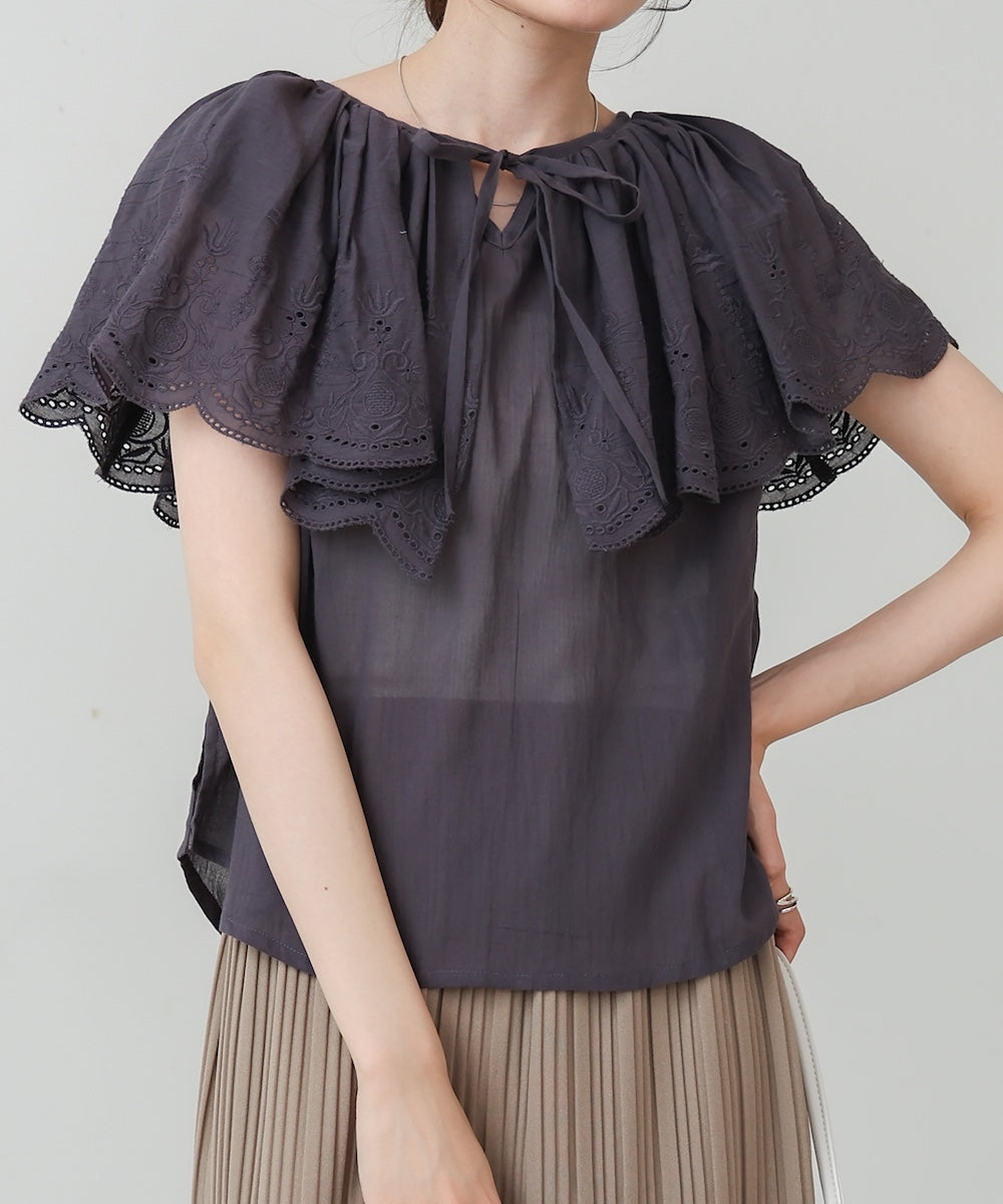 コットンボイルパンチングレースブラウス