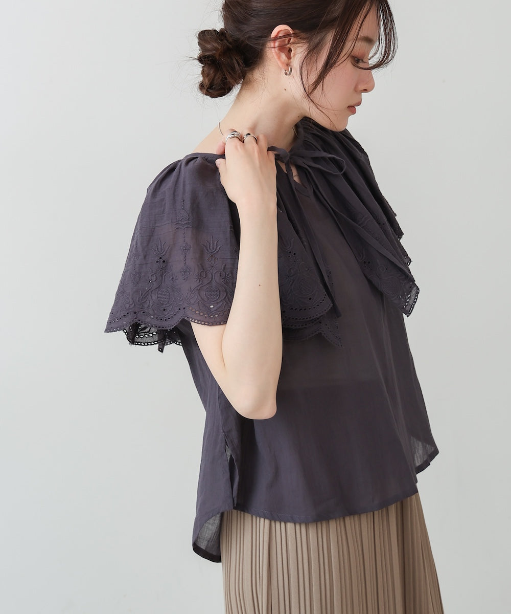 コットンボイルパンチングレースブラウス