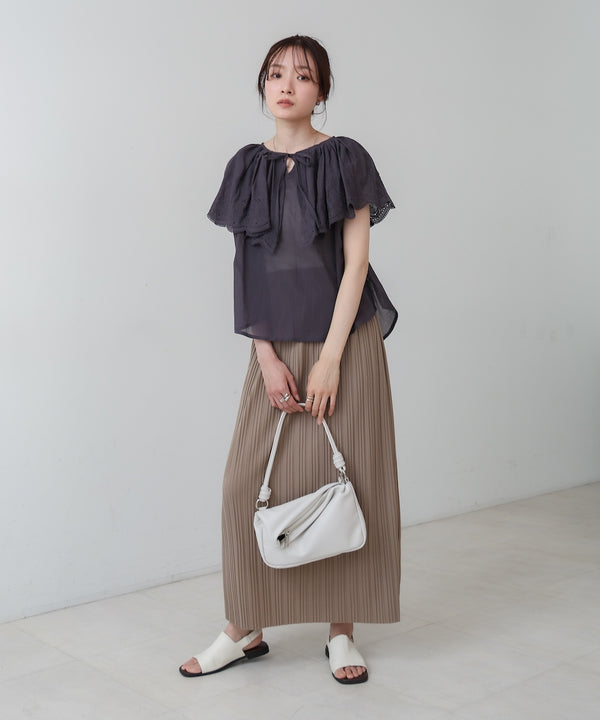 コットンボイルパンチングレースブラウス