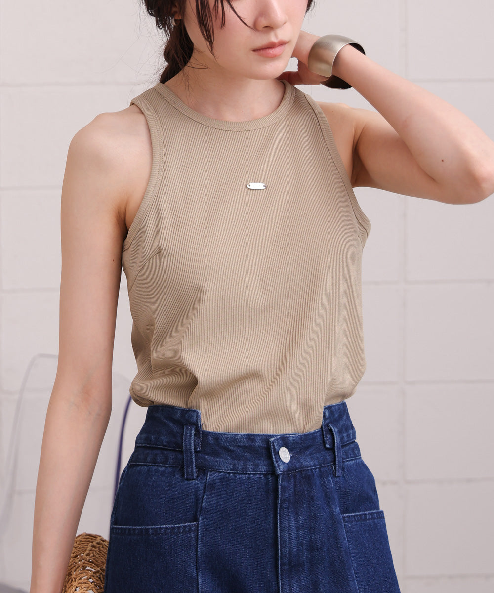 ロゴプレート付アメスリタンクトップ