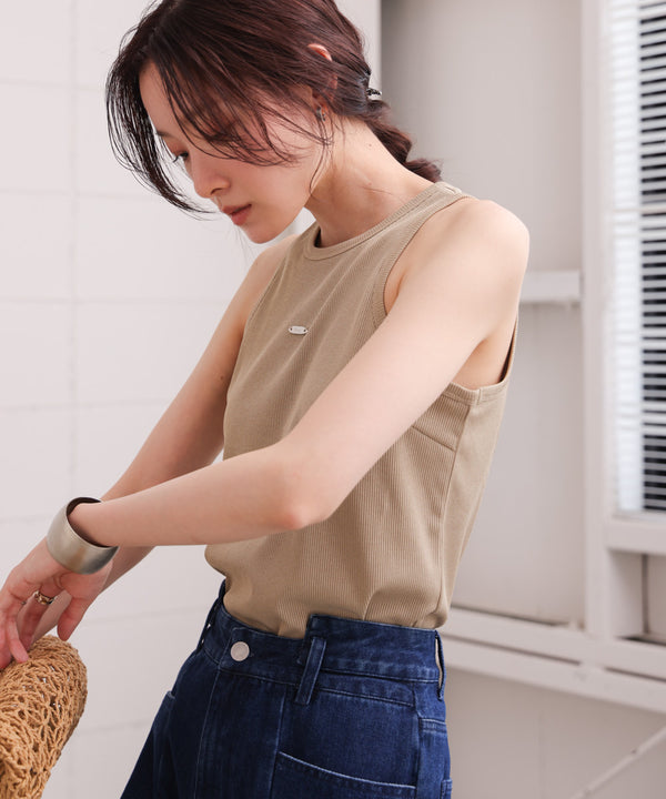ロゴプレート付アメスリタンクトップ