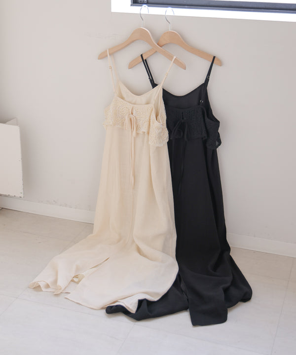 【S・Mサイズ展開】コード刺繍使いキャミワンピース