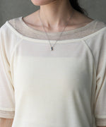 レイヤードオフショル風カットトップス