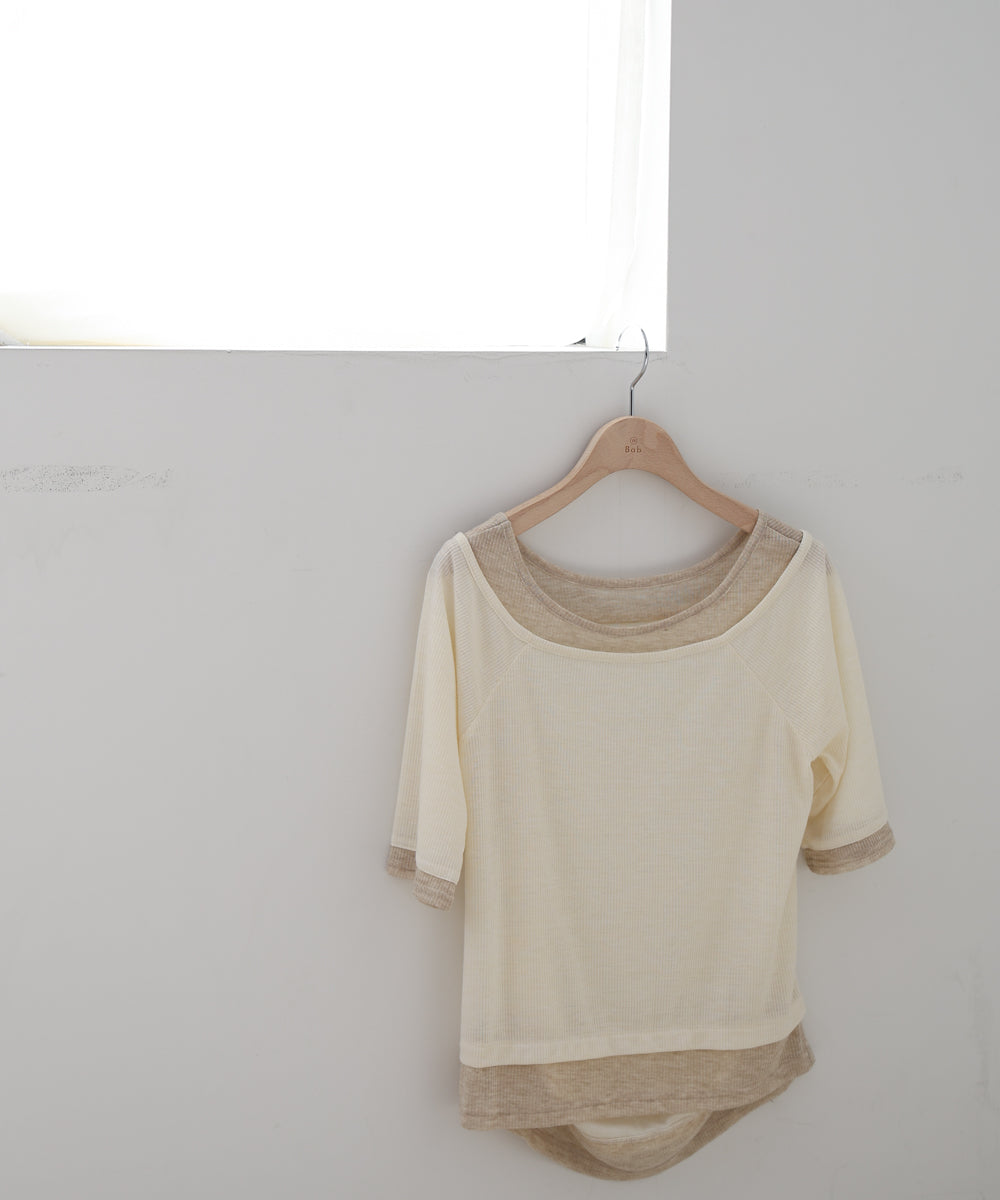 レイヤードオフショル風カットトップス