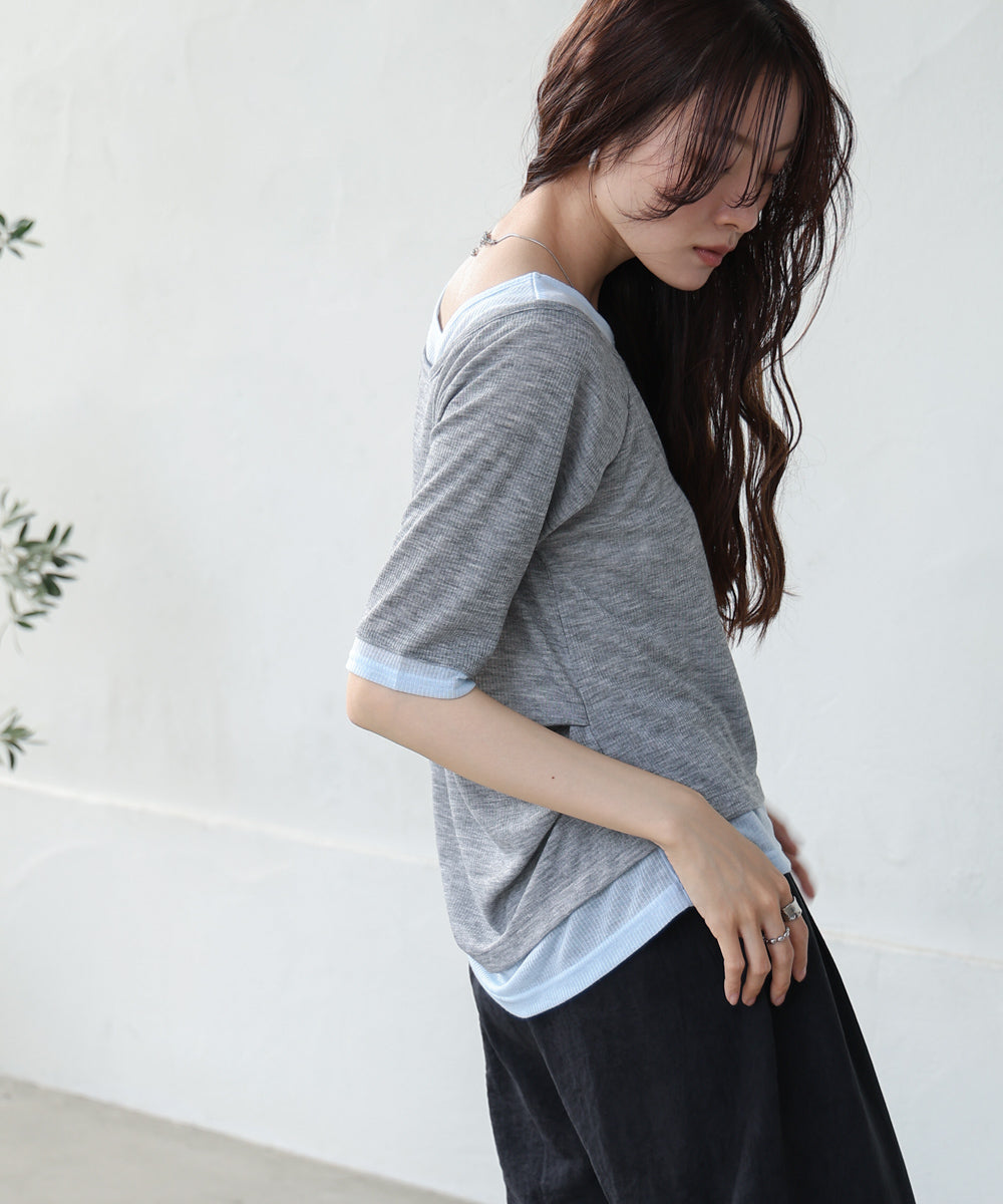 レイヤードオフショル風カットトップス