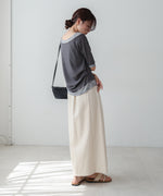 レイヤードオフショル風カットトップス