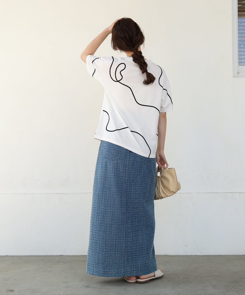 コード刺繍使いＴシャツ