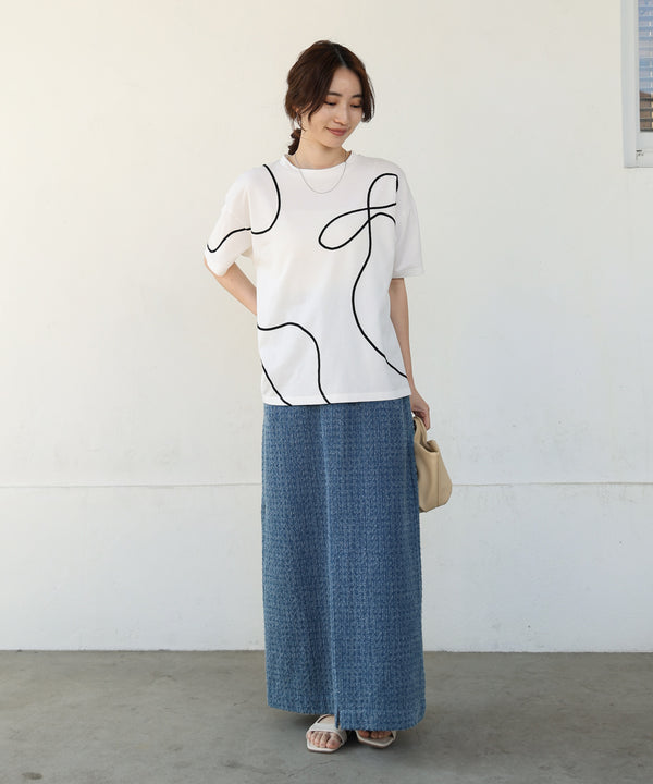 コード刺繍使いＴシャツ