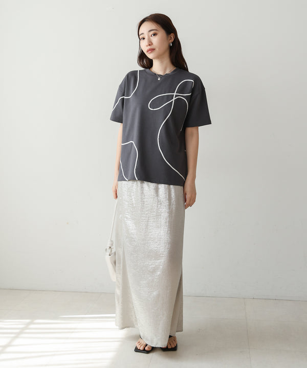 コード刺繍使いＴシャツ