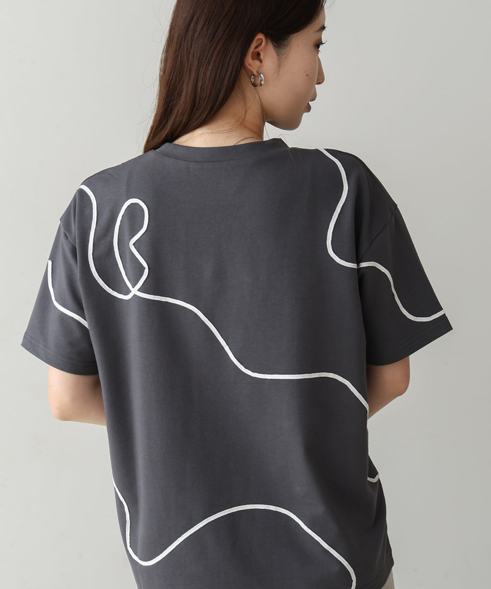 コード刺繍使いＴシャツ