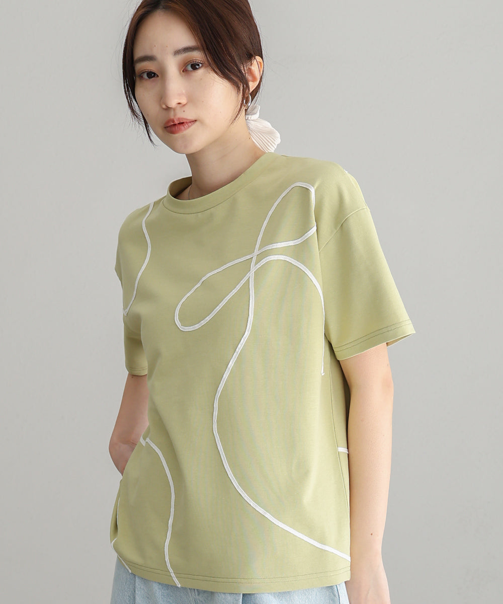 コード刺繍使いＴシャツ