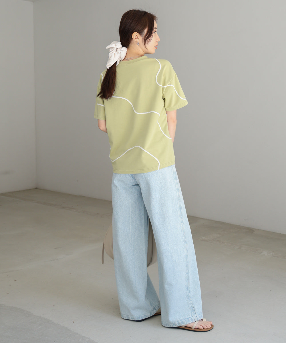 コード刺繍使いＴシャツ