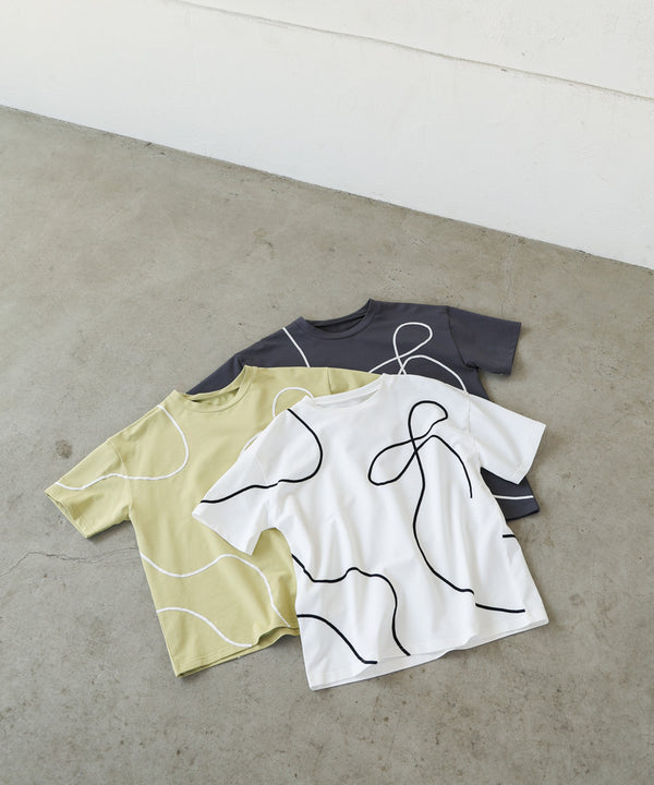 コード刺繍使いＴシャツ