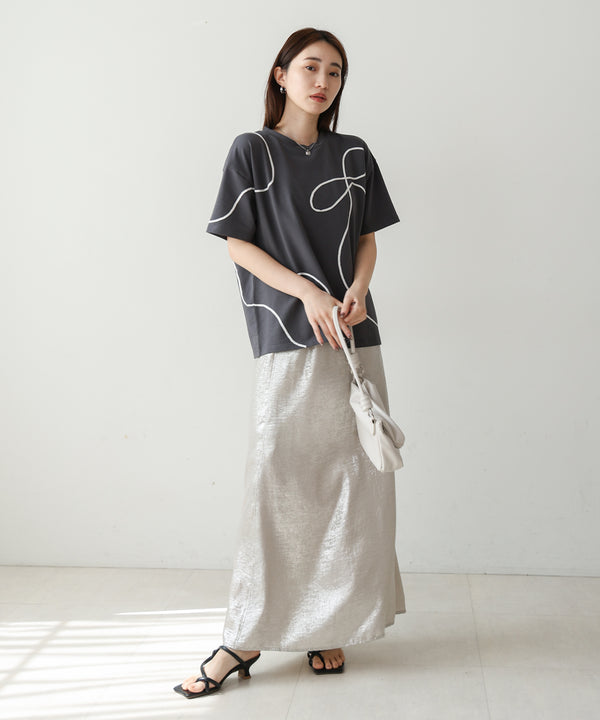 コード刺繍使いＴシャツ