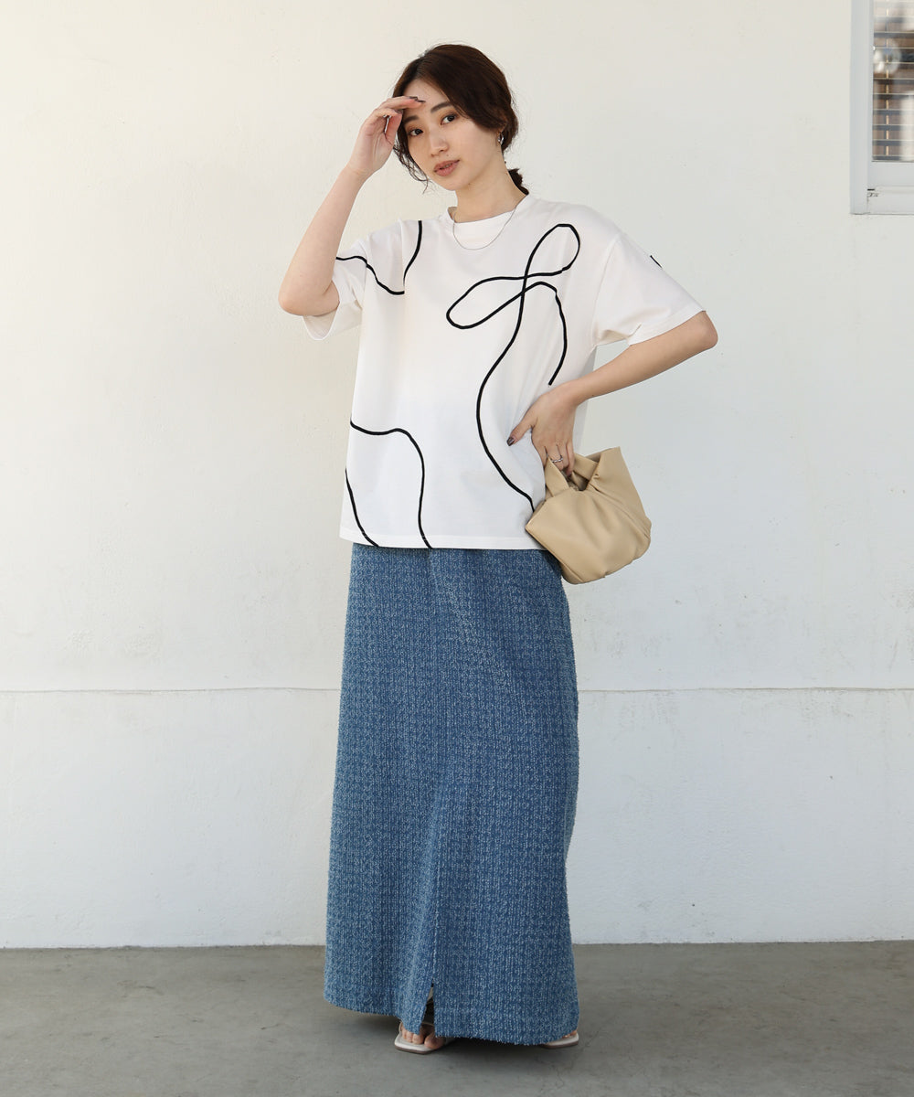 コード刺繍使いＴシャツ