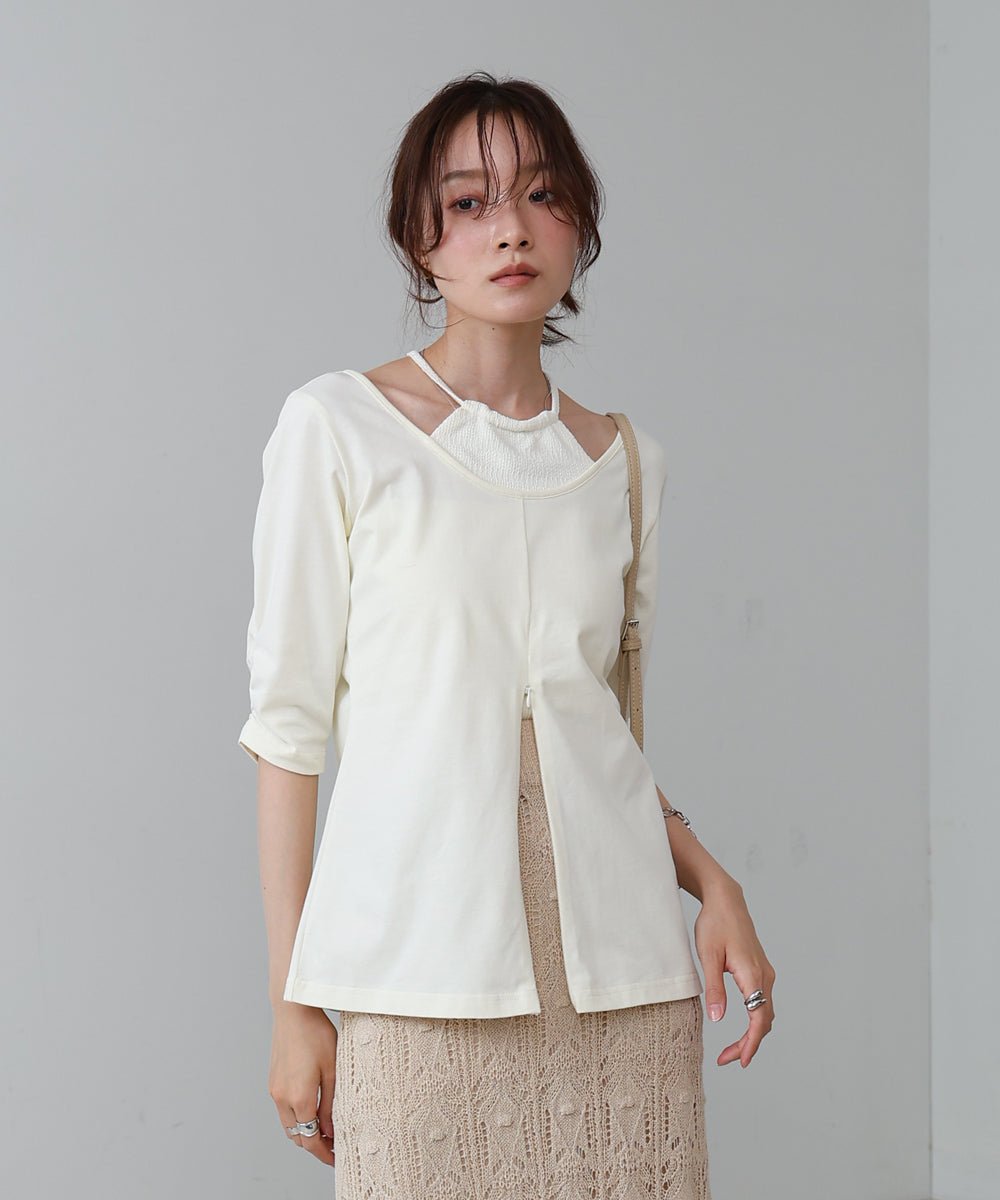 レイヤード風フロントジップトップス