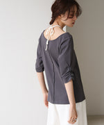 レイヤード風フロントジップトップス