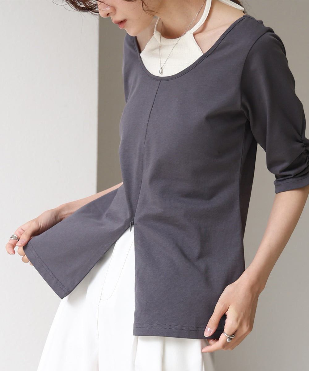 レイヤード風フロントジップトップス