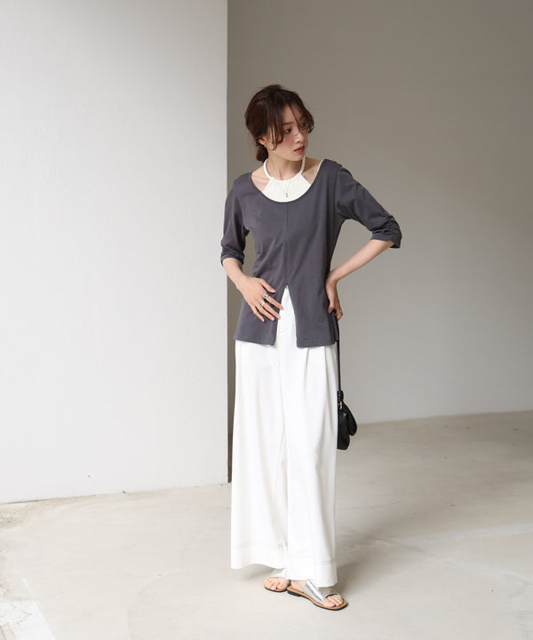 レイヤード風フロントジップトップス