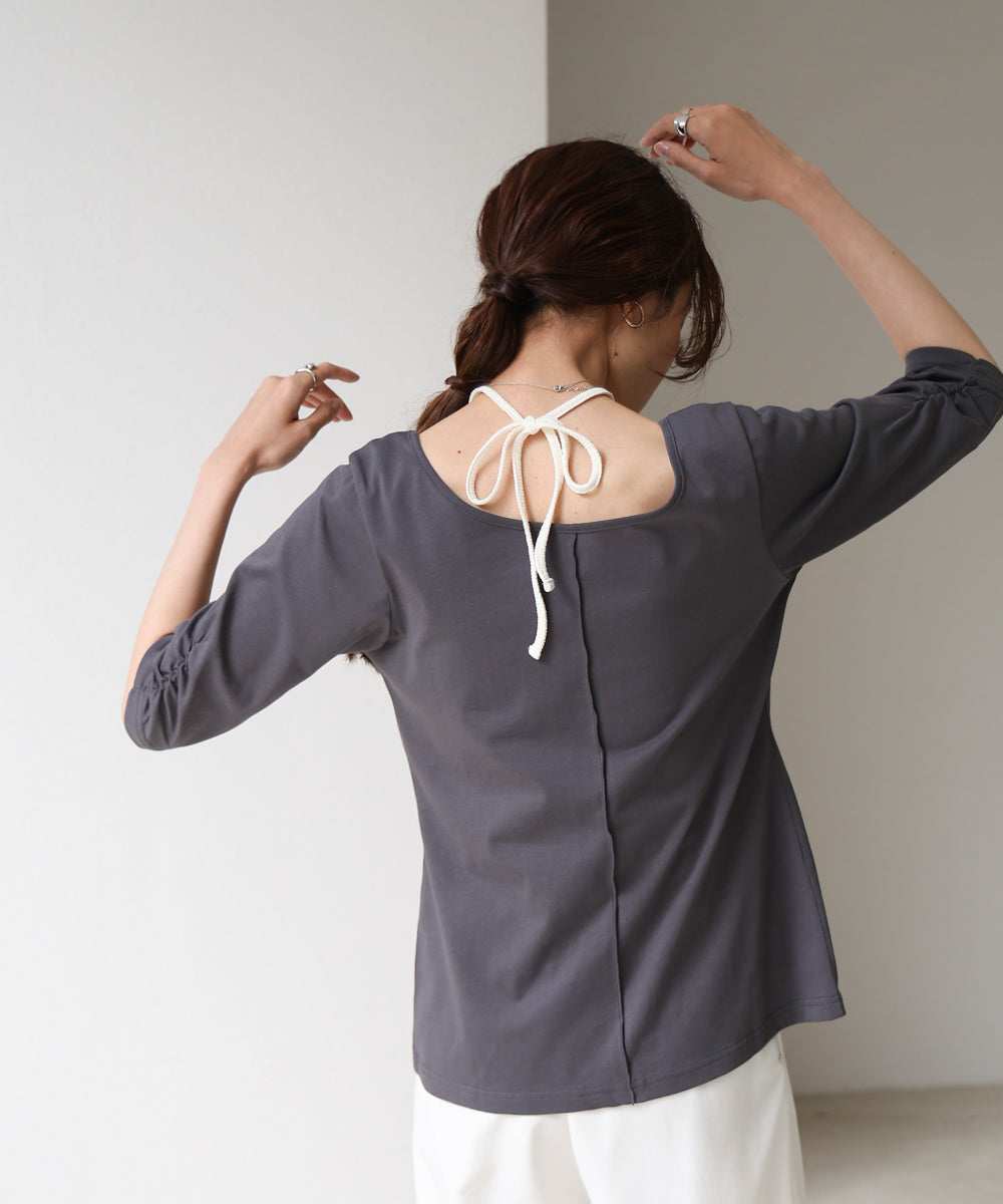 レイヤード風フロントジップトップス