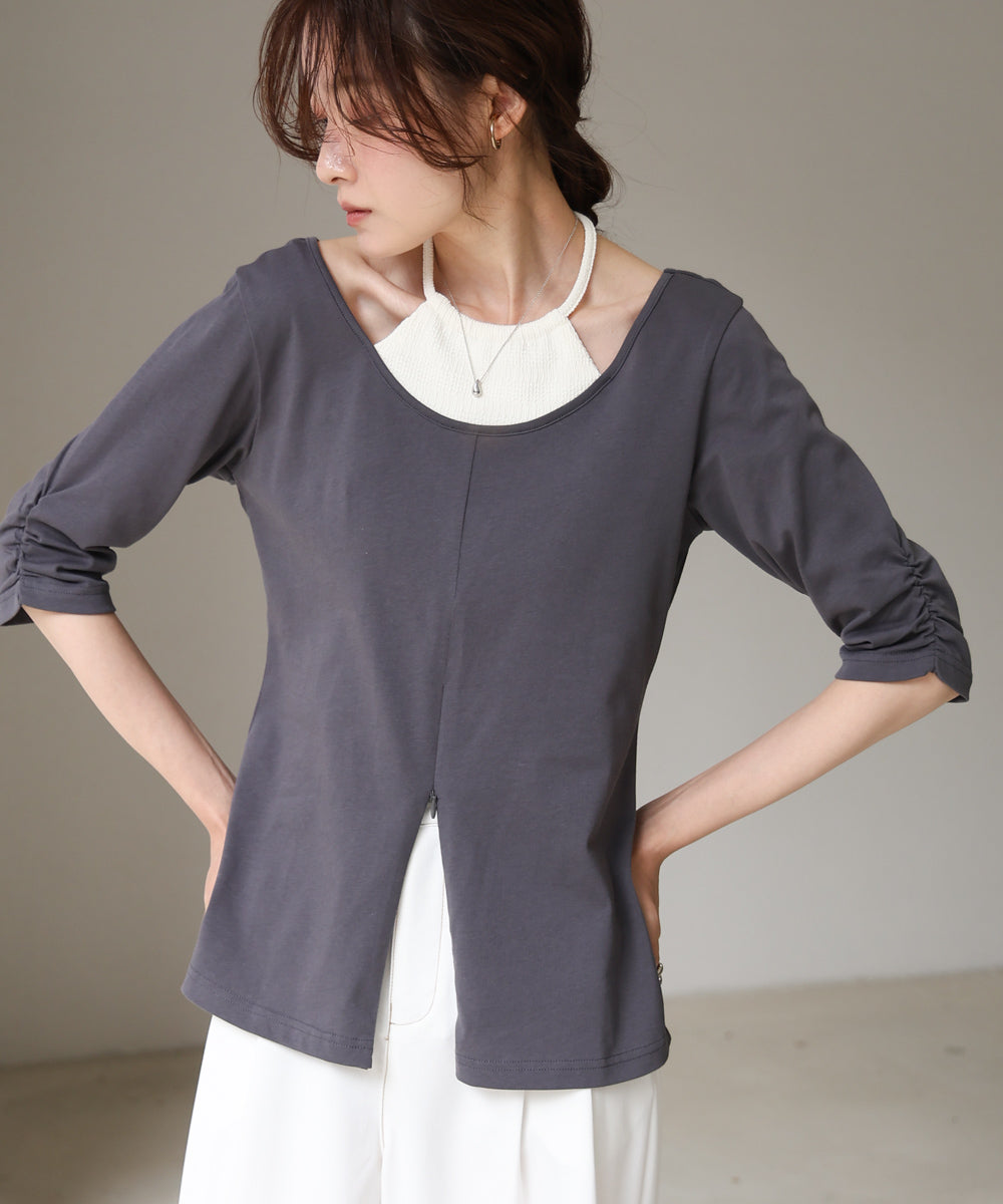 レイヤード風フロントジップトップス