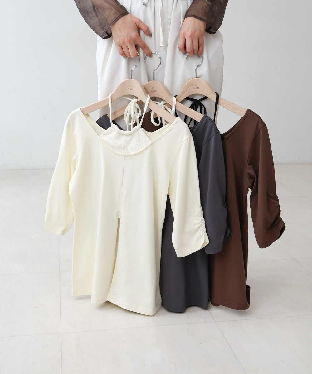 レイヤード風フロントジップトップス