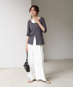 レイヤード風フロントジップトップス