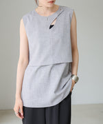 レイヤード風ノースリーブブラウス